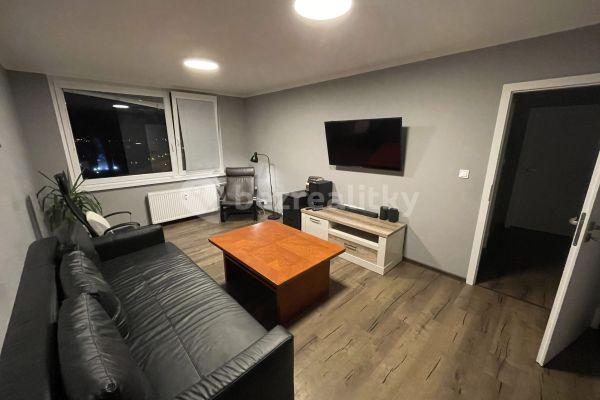 2 bedroom with open-plan kitchen flat to rent, 66 m², Klírova, Hlavní město Praha