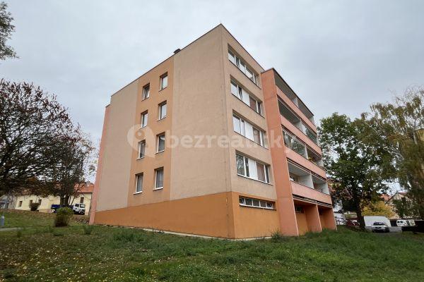 4 bedroom flat for sale, 86 m², Všehlušická, Slaný