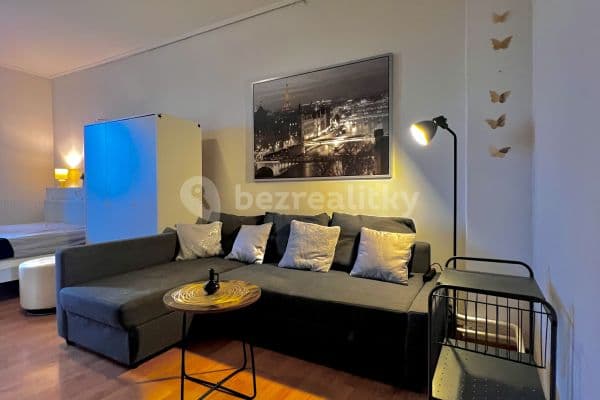 1 bedroom flat to rent, 50 m², Tylovo náměstí, Praha 1 bedroom flat to rent, 50 m², Tylovo náměstí, Praha