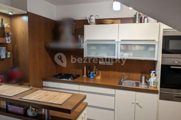 2 bedroom with open-plan kitchen flat to rent, 97 m², Příčná, Havlíčkův Brod, Vysočina Region