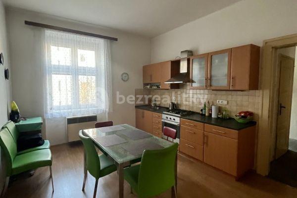 3 bedroom flat to rent, 96 m², Polská, Pardubice, Pardubický Region