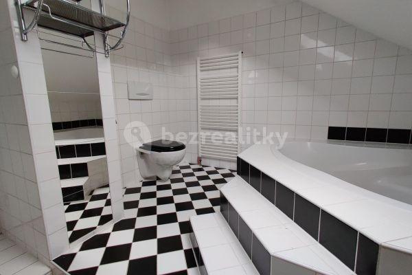 2 bedroom flat to rent, 60 m², Hradiska, Brno