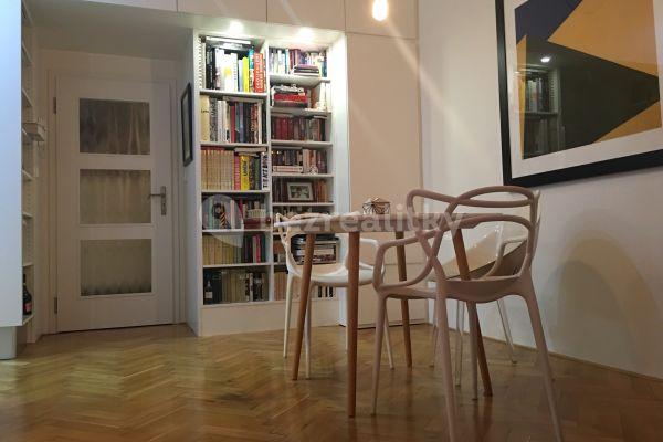 1 bedroom with open-plan kitchen flat to rent, 40 m², Jaromírova, Praha