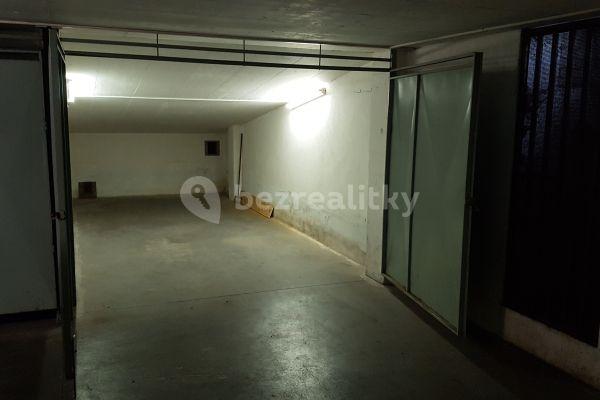 garage for sale, 24 m², Frýdlantská, Hlavní město Praha