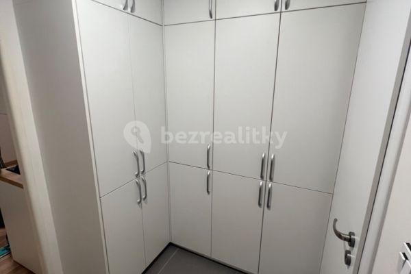 1 bedroom with open-plan kitchen flat to rent, 35 m², Alfonse Muchy, Nymburk, Středočeský Region