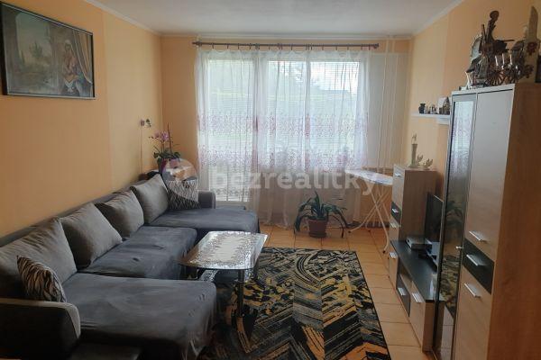 4 bedroom flat for sale, 85 m², Nad Lomnicí, Blatná
