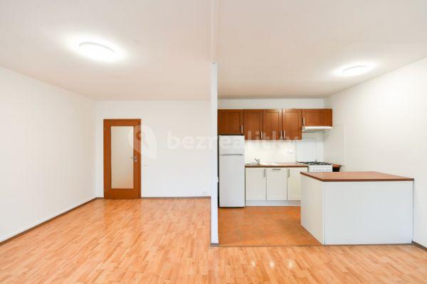 2 bedroom with open-plan kitchen flat to rent, 75 m², Bítovská, Prague, Prague
