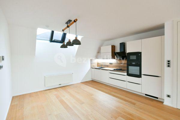 2 bedroom with open-plan kitchen flat to rent, 94 m², Řeznická, Prague, Prague