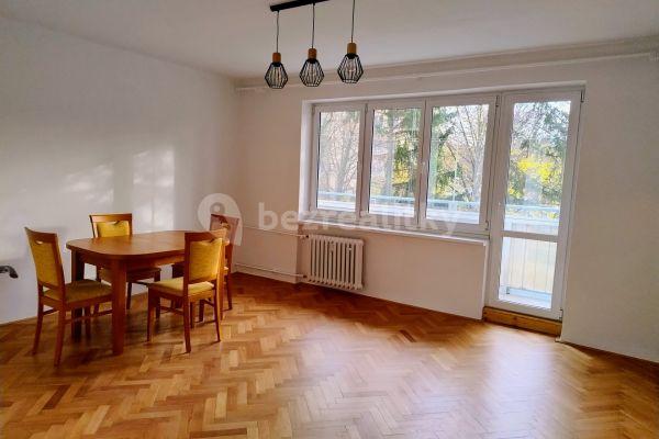 4 bedroom flat to rent, 77 m², Hrusická, Praha