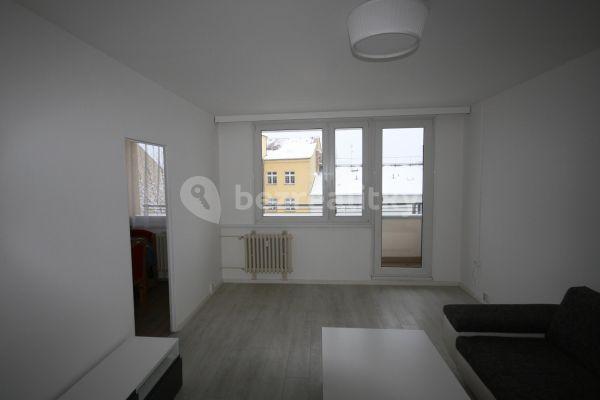3 bedroom flat to rent, 74 m², Ke Skalkám, Hlavní město Praha