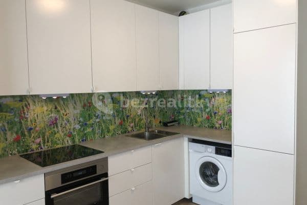 2 bedroom flat to rent, 52 m², Pazourková, Kuřim 2 bedroom flat to rent, 52 m², Pazourková, Kuřim