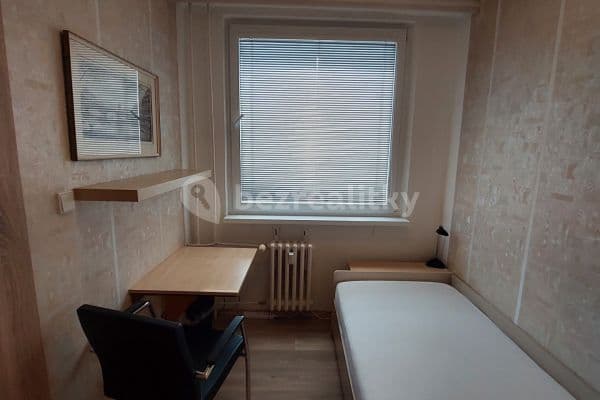 3 bedroom flat to rent, 80 m², Malkovského, Praha
