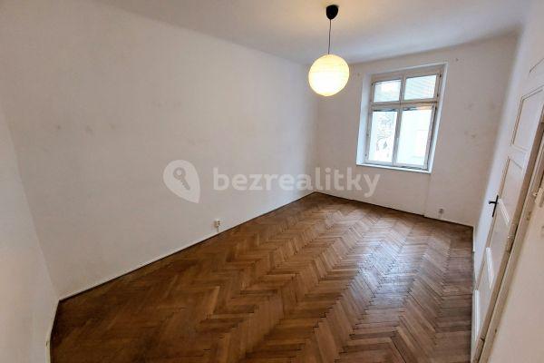 1 bedroom with open-plan kitchen flat to rent, 44 m², Jaurisova, Praha