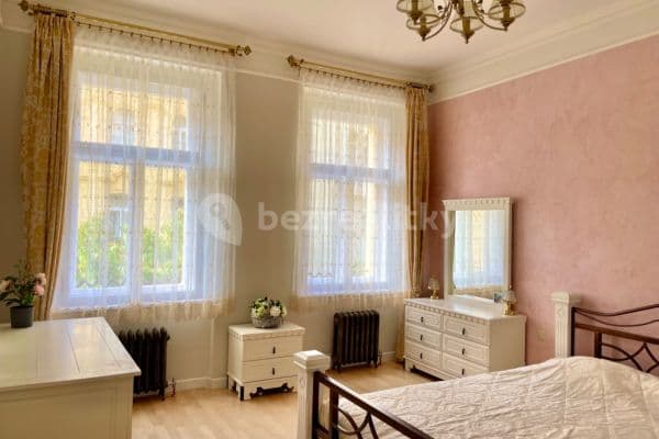 1 bedroom with open-plan kitchen flat to rent, 56 m², Chodská, Praha 1 bedroom with open-plan kitchen flat to rent, 56 m², Chodská, Praha