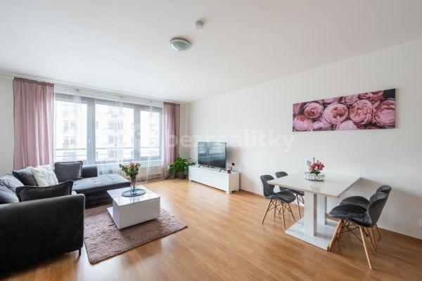 1 bedroom with open-plan kitchen flat for sale, 74 m², Musílkova, Praha