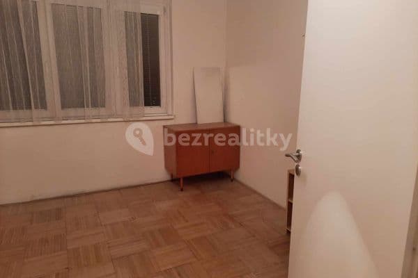 3 bedroom flat to rent, 14 m², Nučická, Hlavní město Praha