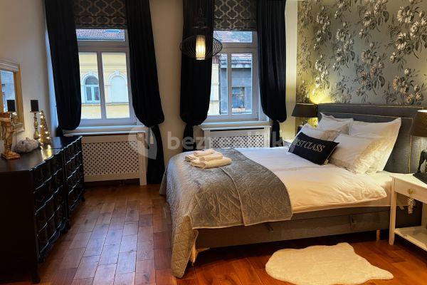 2 bedroom with open-plan kitchen flat to rent, 115 m², U Studánky, Hlavní město Praha