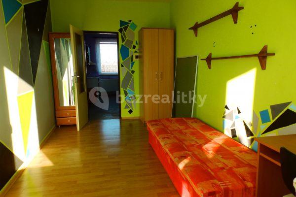 3 bedroom flat for sale, 75 m², Šatov