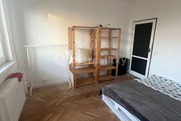 3 bedroom flat to rent, 17 m², Bieblova, Brno, Jihomoravský Region