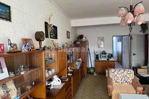 2 bedroom flat for sale, 60 m², Školní, Kopřivnice