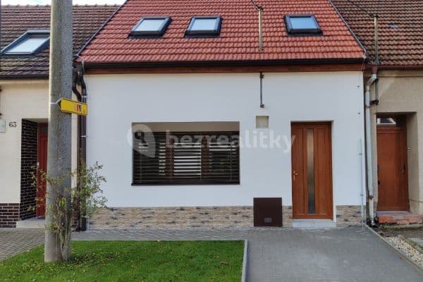 house for sale, 142 m², Žatčany