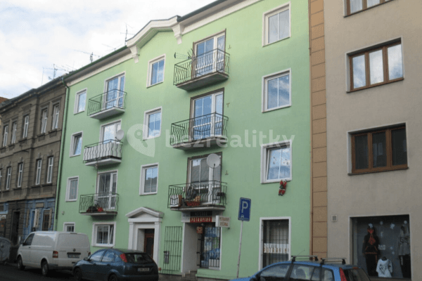 2 bedroom with open-plan kitchen flat to rent, 70 m², Školní, Chomutov 2 bedroom with open-plan kitchen flat to rent, 70 m², Školní, Chomutov