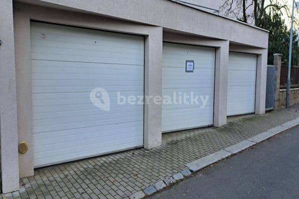 garage to rent, 20 m², Praha