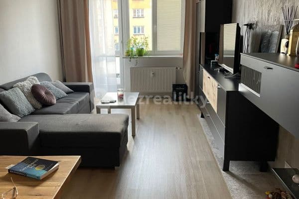 3 bedroom flat to rent, 73 m², Jasmínová, Praha