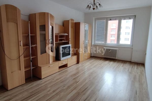 2 bedroom flat to rent, 52 m², třída SNP, Hradec Králové