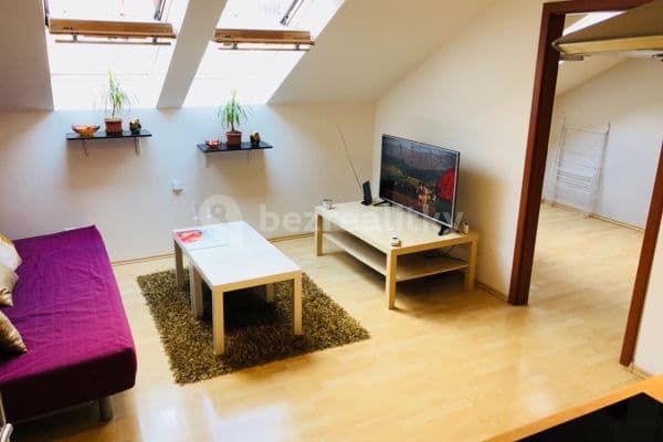 1 bedroom with open-plan kitchen flat for sale, 39 m², Körnerova, Brno