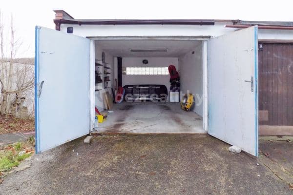 garage for sale, 22 m², Klíšská, 