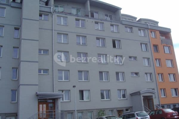 1 bedroom with open-plan kitchen flat to rent, 46 m², Kmochova, Hostivice