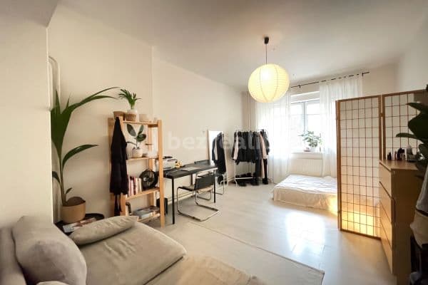 2 bedroom flat to rent, 49 m², Krátká, Prague, Prague