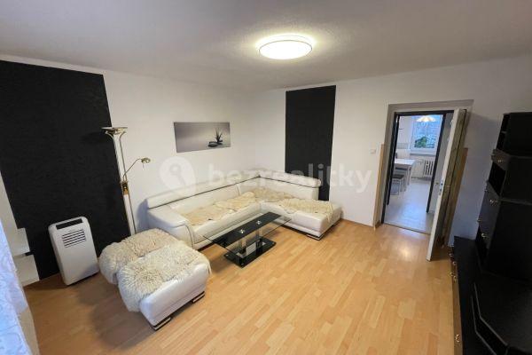 3 bedroom flat to rent, 70 m², Na Výhledech, Zbůch