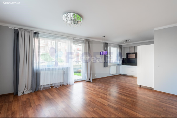 1 bedroom with open-plan kitchen flat for sale, 56 m², Babická, Hlavní město Praha