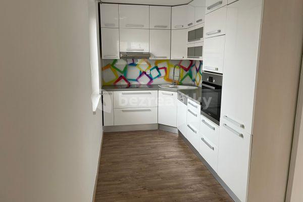 2 bedroom with open-plan kitchen flat to rent, 66 m², Vašátkova, Hlavní město Praha