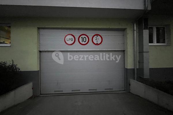garage to rent, 15 m², Musilova, Brno