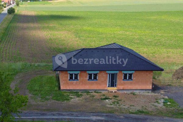 house for sale, 142 m², Bělušice