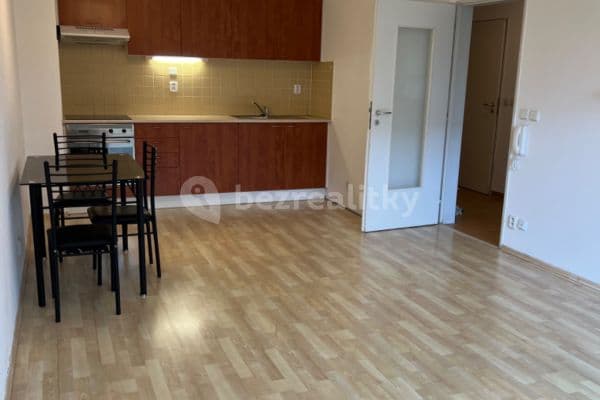 1 bedroom with open-plan kitchen flat to rent, 50 m², B. Němcové, Hostivice 1 bedroom with open-plan kitchen flat to rent, 50 m², B. Němcové, Hostivice