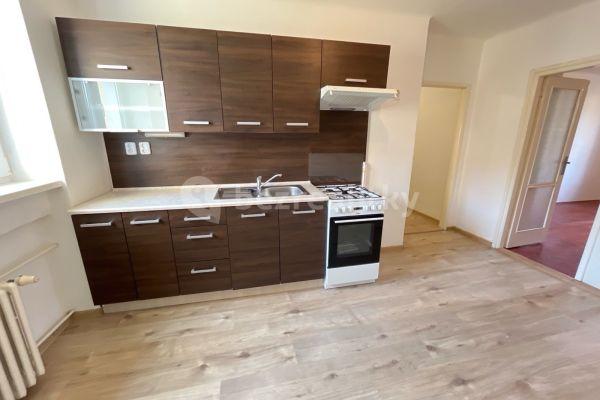 3 bedroom flat to rent, 64 m², Olbrachtova, 