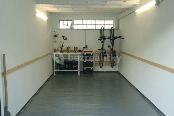 garage for sale, 18 m², Brno