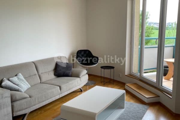 Studio flat to rent, 47 m², Tupolevova, Hlavní město Praha Studio flat to rent, 47 m², Tupolevova, Hlavní město Praha