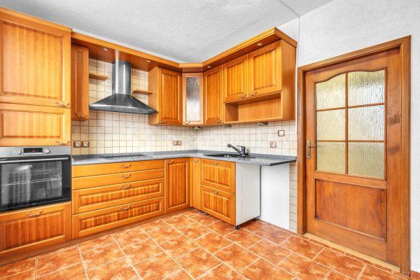 3 bedroom flat for sale, 74 m², Hradištní, Chrudim, Pardubický Region