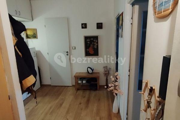 3 bedroom flat to rent, 68 m², Podvinný mlýn, Praha