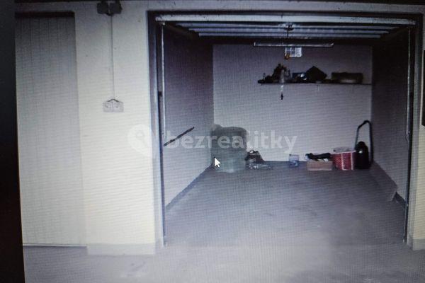 garage to rent, 16 m², Marie Kudeříkové, Brno, Jihomoravský Region