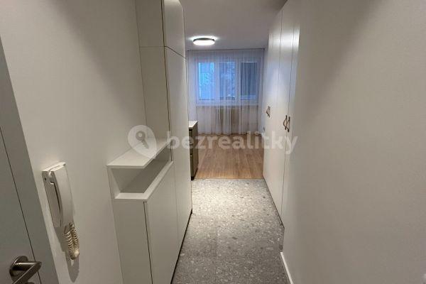 Studio flat to rent, 35 m², Božkova, Hlavní město Praha