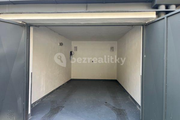 garage to rent, 22 m², Pod Krocínkou, Hlavní město Praha