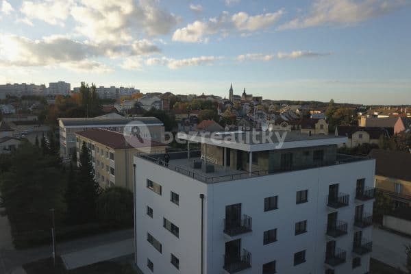 1 bedroom with open-plan kitchen flat to rent, 60 m², Čechova, Kladno 1 bedroom with open-plan kitchen flat to rent, 60 m², Čechova, Kladno