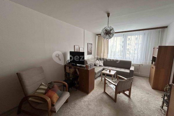 4 bedroom flat to rent, 88 m², Rohožnická, Hlavní město Praha