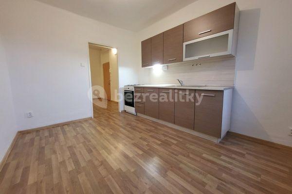 3 bedroom flat to rent, 77 m², nám. T. G. Masaryka, 